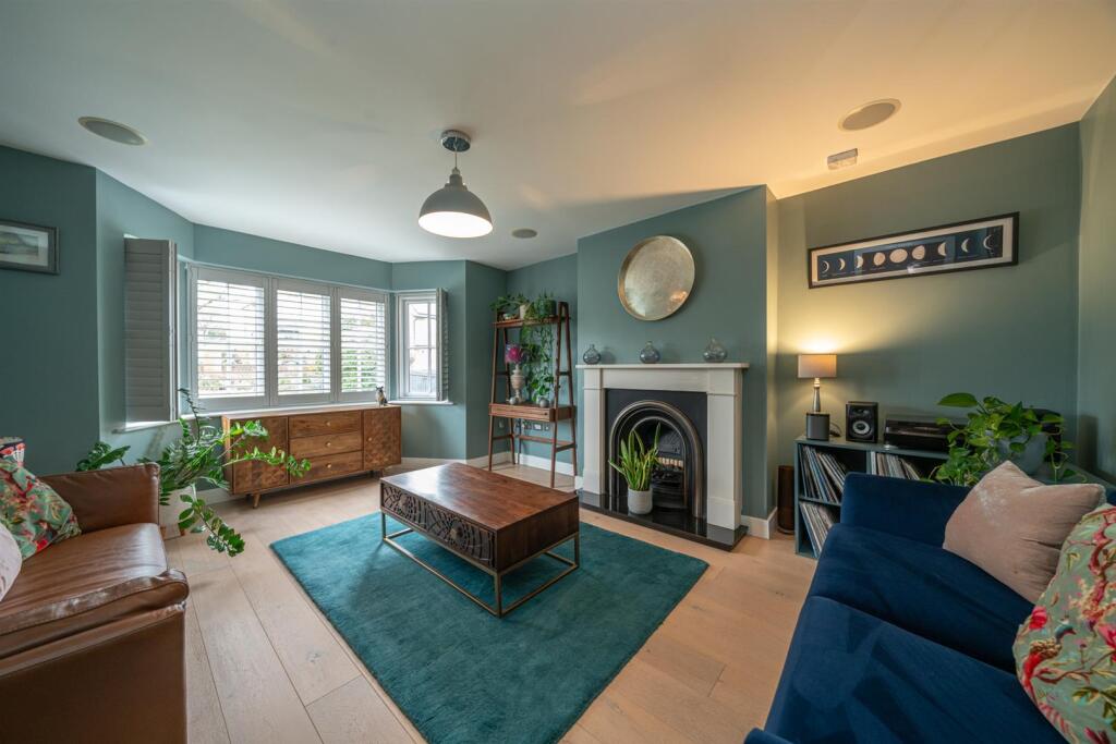 House in St Albans, King Harry Park, St Stephens - View 2