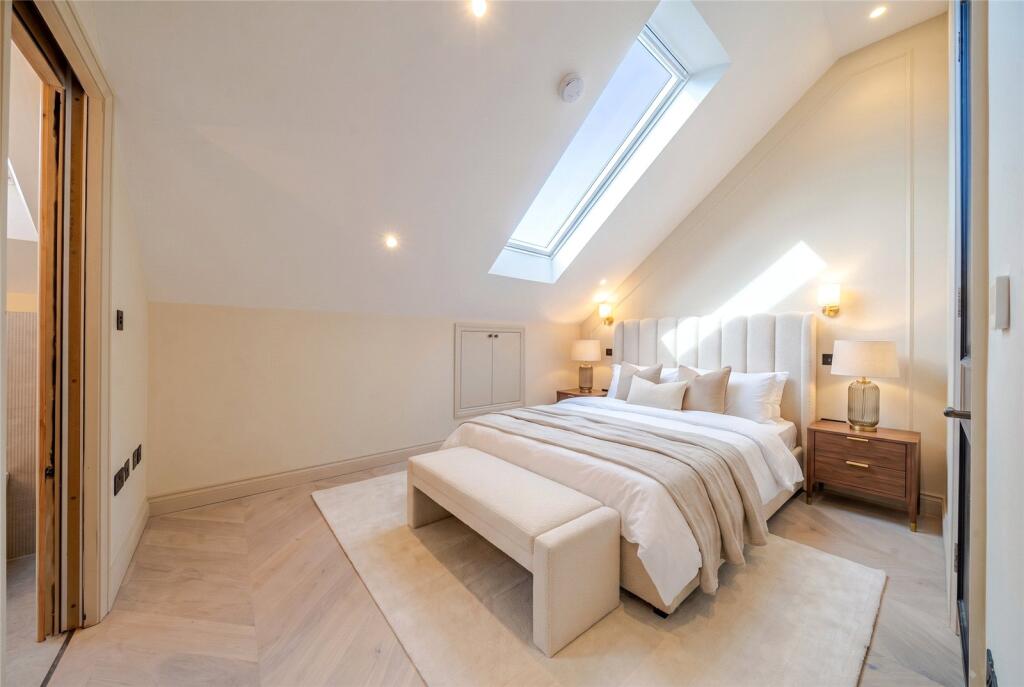 Apartment in London - More