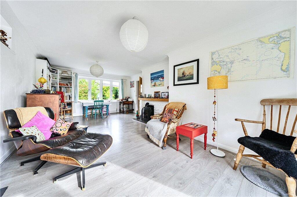 House in Southampton - More