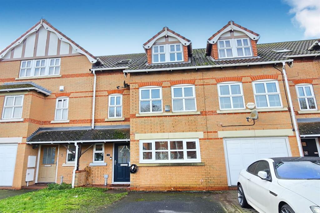 Main image of property: Alberbury Avenue, Timperley, WA15