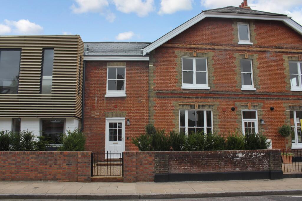 2-bed terraced on Hyde Abbey Road, Winchester, SO23, £450,000