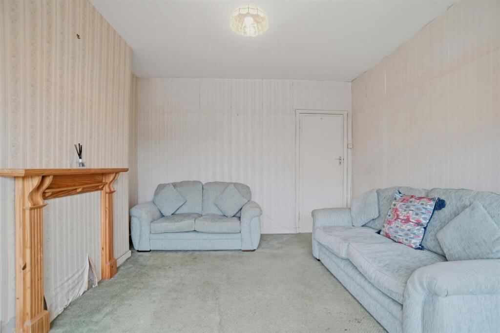 House in Paisley, Renfrewshire - View 3