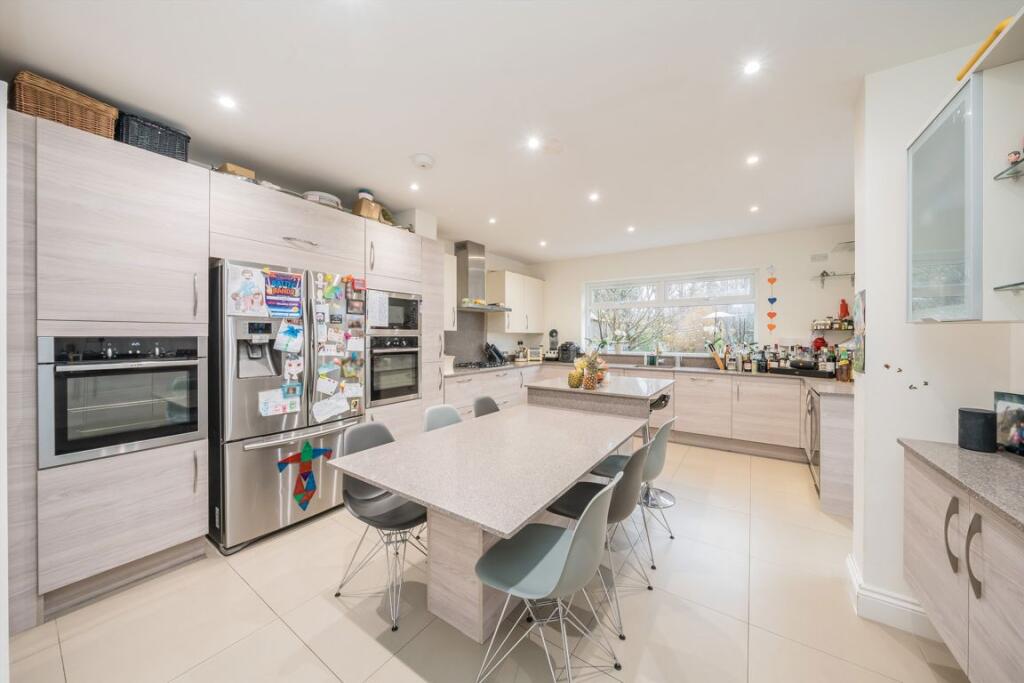 Argyle Avenue, Twickenham - View 3