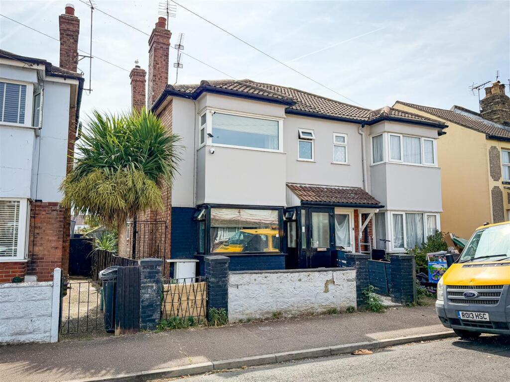 Main image of property: Dudley Road, Clacton-On-Sea, Essex