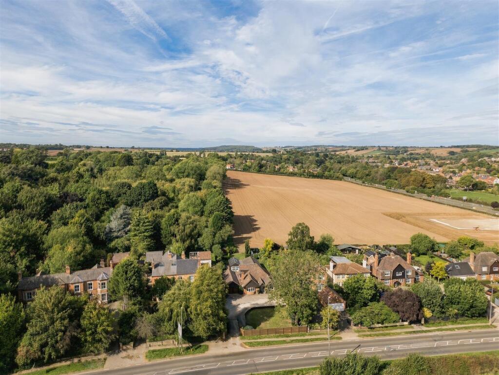 House in Newark and Sherwood, Lowdham - View 3