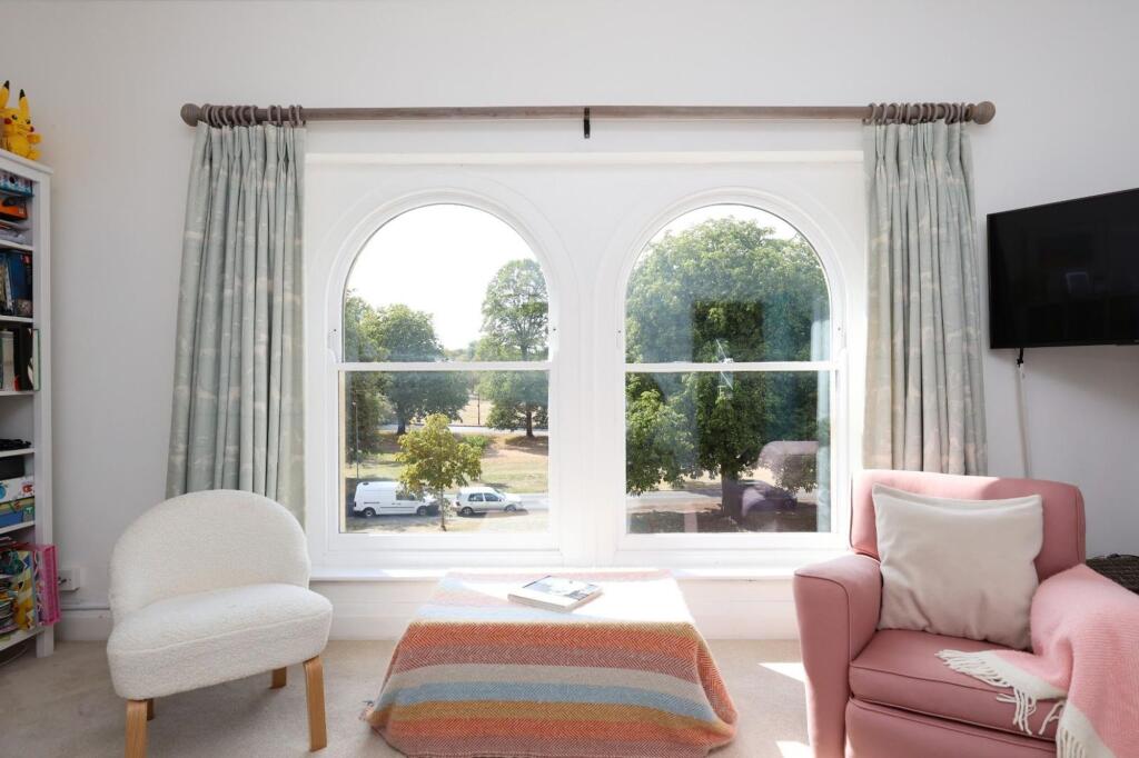 Main image of property: Westbury Park, Bristol, BS6