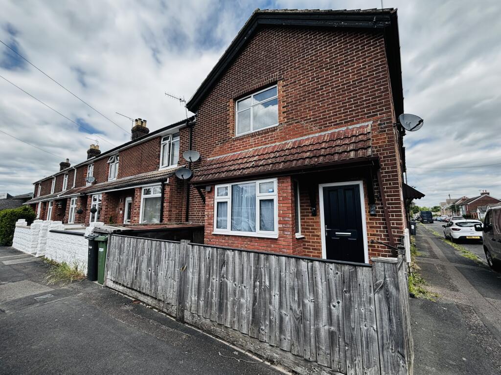 Main image of property: Albert Road, Eastleigh, Hampshire
