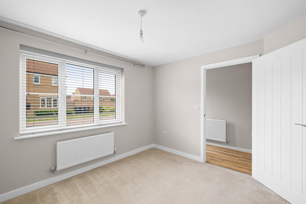 House in North Kesteven, Waddington - More