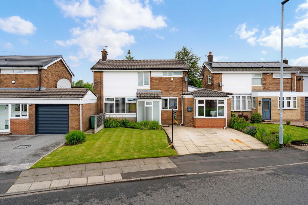 House in Bury, Greater Manchester - View 3