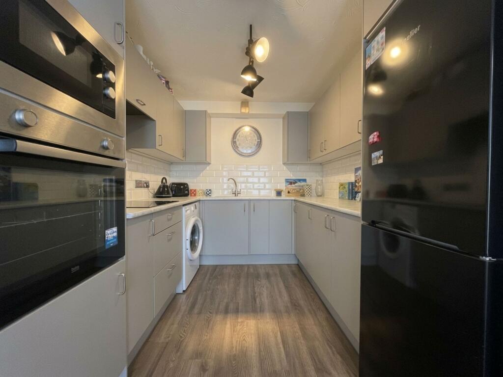 Apartment in Chelmsford - View 2