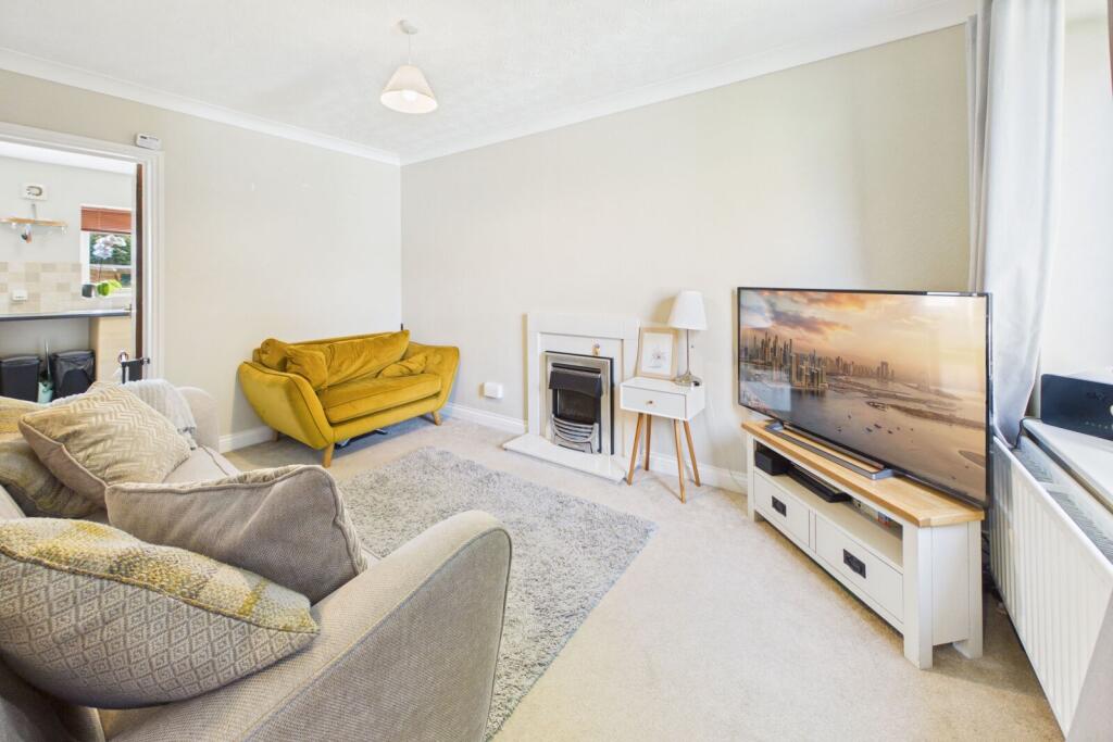 Siddons Close, Oundle, Northamptonshire, PE8 photo 2
