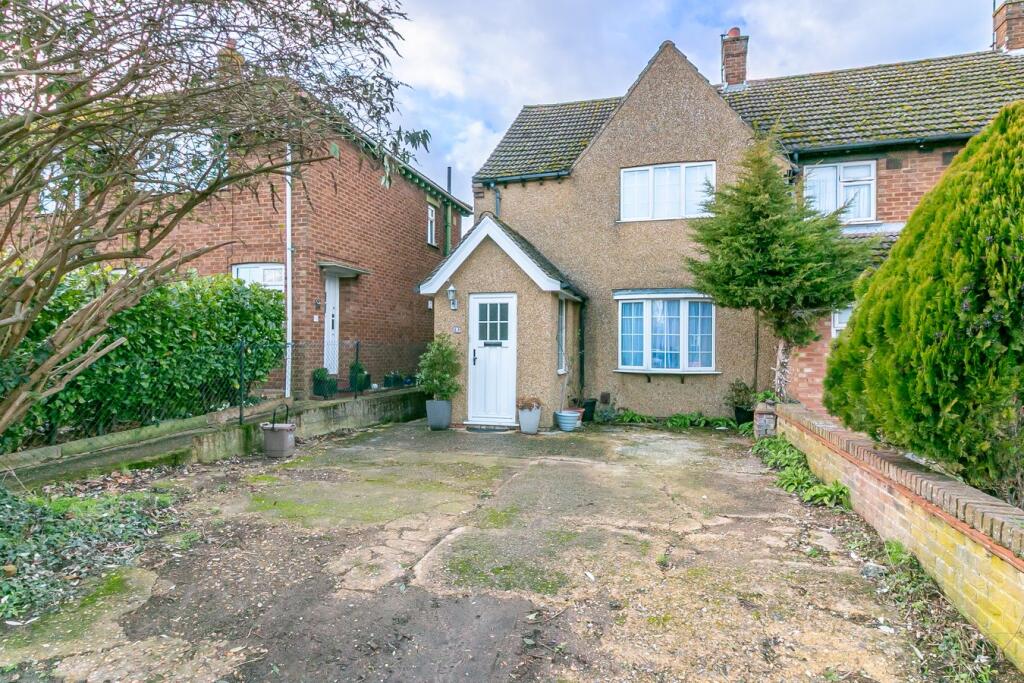 Main image of property: Mullway, Letchworth Garden City, SG6