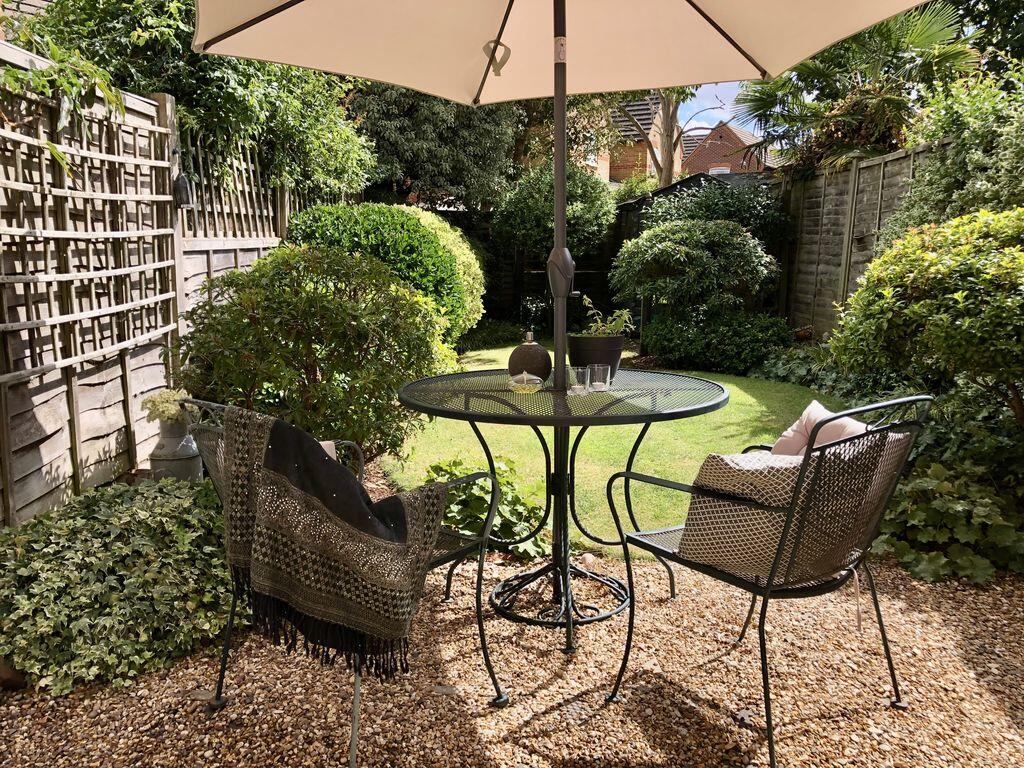 House in Tunbridge Wells, Paddock Wood - More
