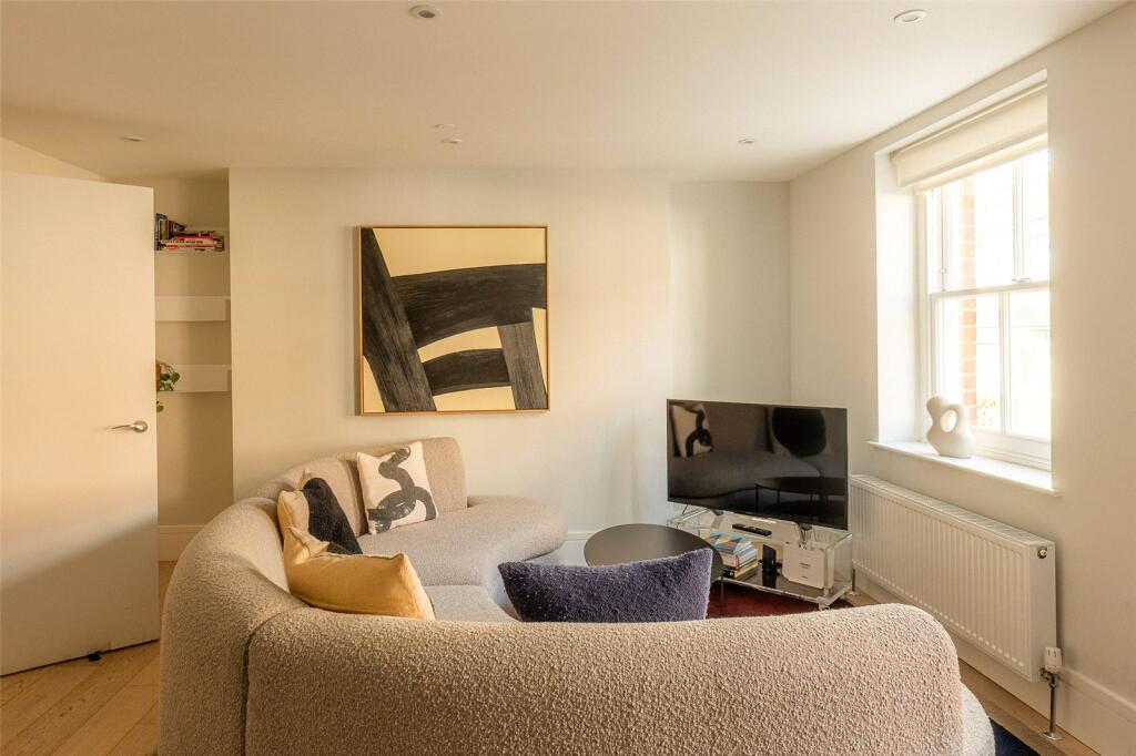 Main image of property: Marylebone Lane, Marylebone, W1U