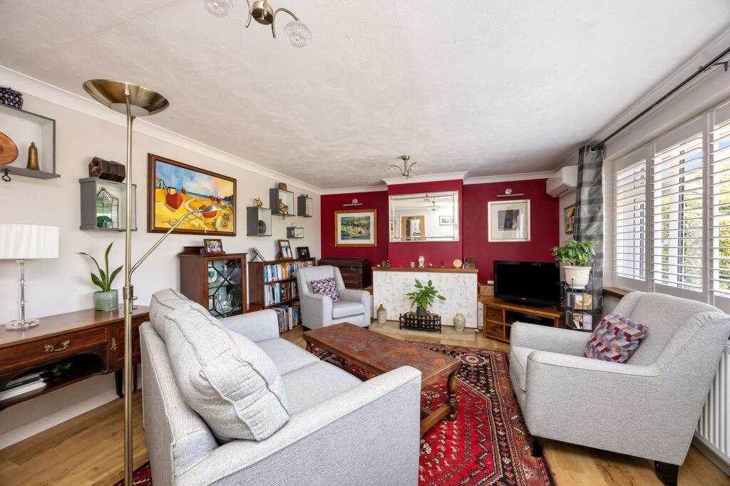 House in Horsham, Thakeham - View 5