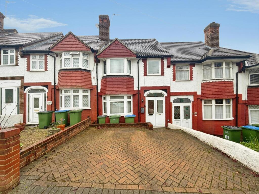 Main image of property: Castlewood Drive, London, SE9