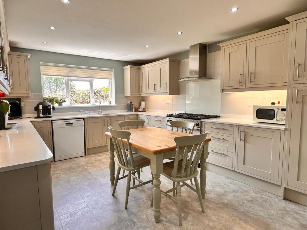 Melton Road, Whissendine, Oakham - View 2