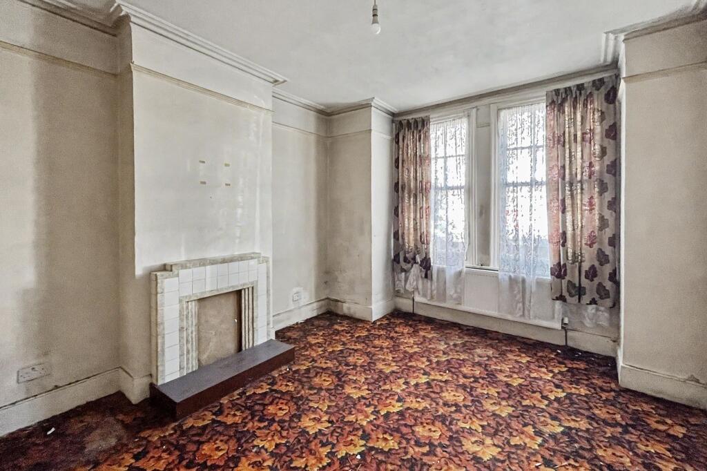 122 & 124 Tranmere Road, Earlsfield, London SW18 3QT photo 5