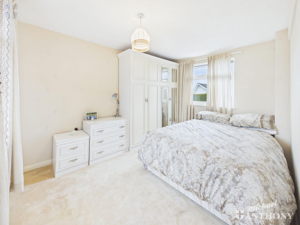 House in Aylesbury, Buckinghamshire - View 5