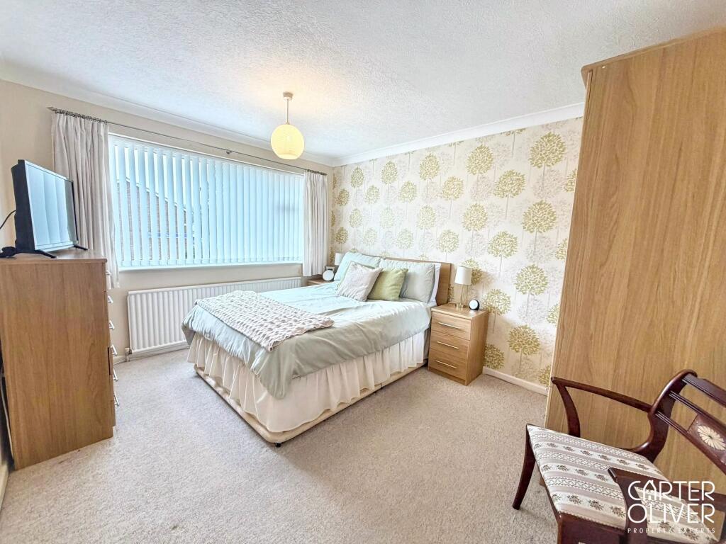 Oakfield Avenue, Lutterworth, LE17 photo 4