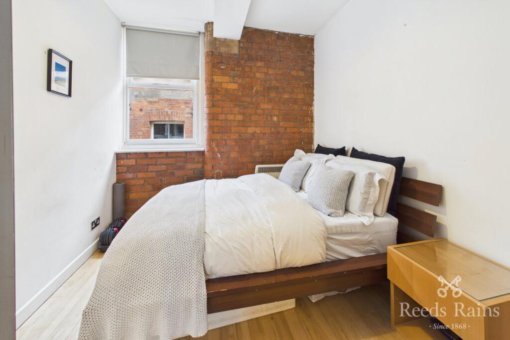 Apartment in Manchester, Northern Quarter, City Centre - View 5
