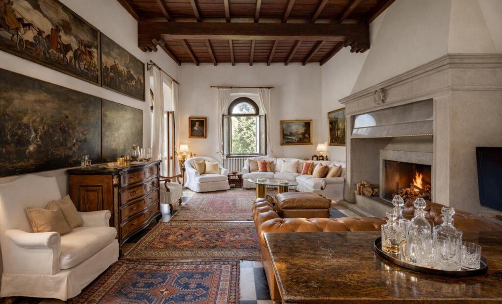 Main image of property: Lombardy, Lecco, Mandello del Lario