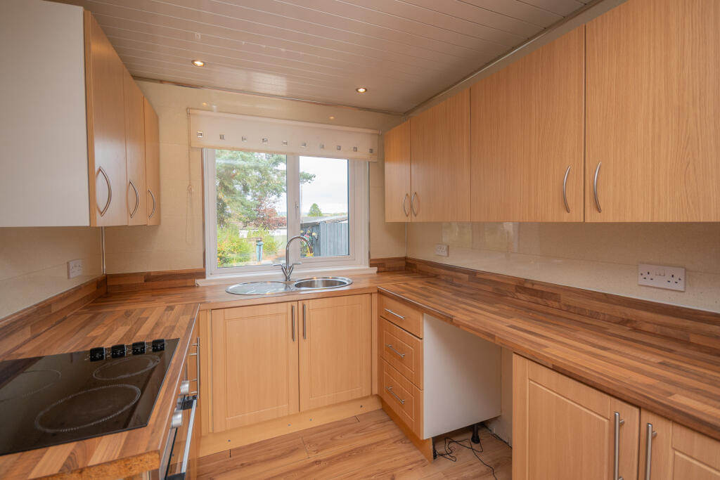 House in Cumbernauld, North Lanarkshire - More