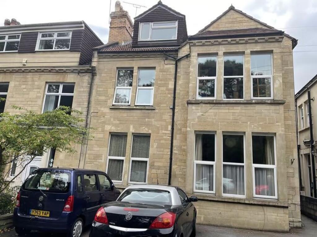 Main image of property: Effingham Road, Bristol, BS6