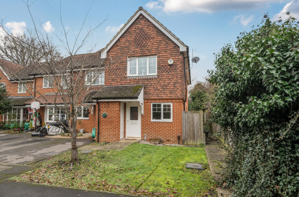Main image of property: The Laurels, Woodley, Reading