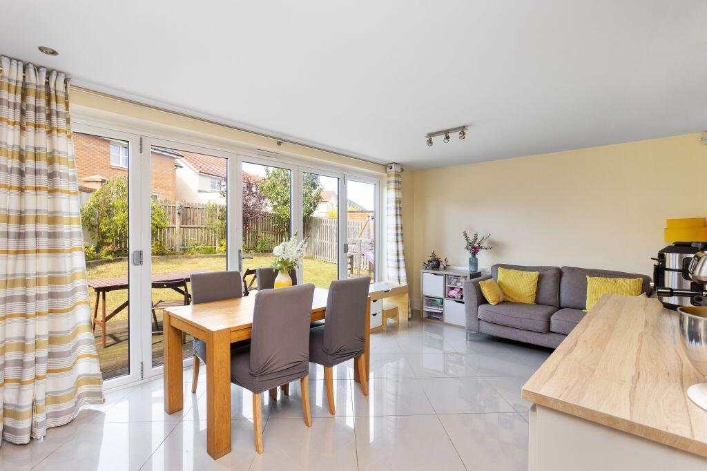 1 Grassie Avenue, Newcraighall, EH21 8RT - View 3