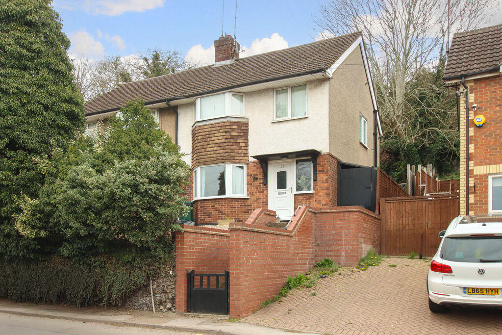 Main image of property: Primrose Hill, Kings Langley