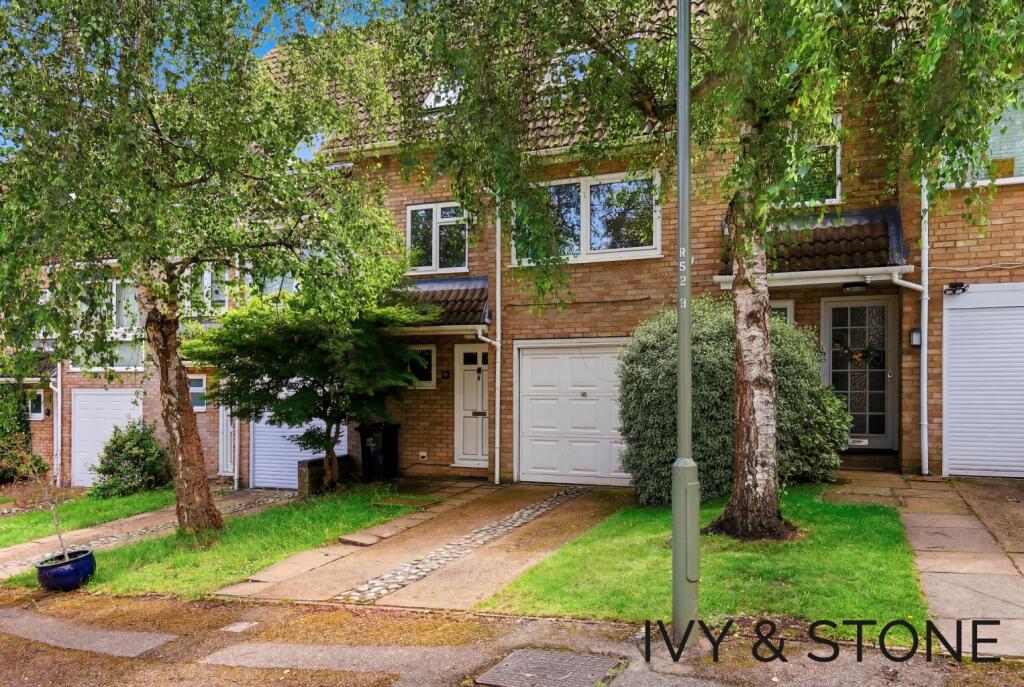 Main image of property: Rolvenden Gardens, Bromley, Kent, BR1
