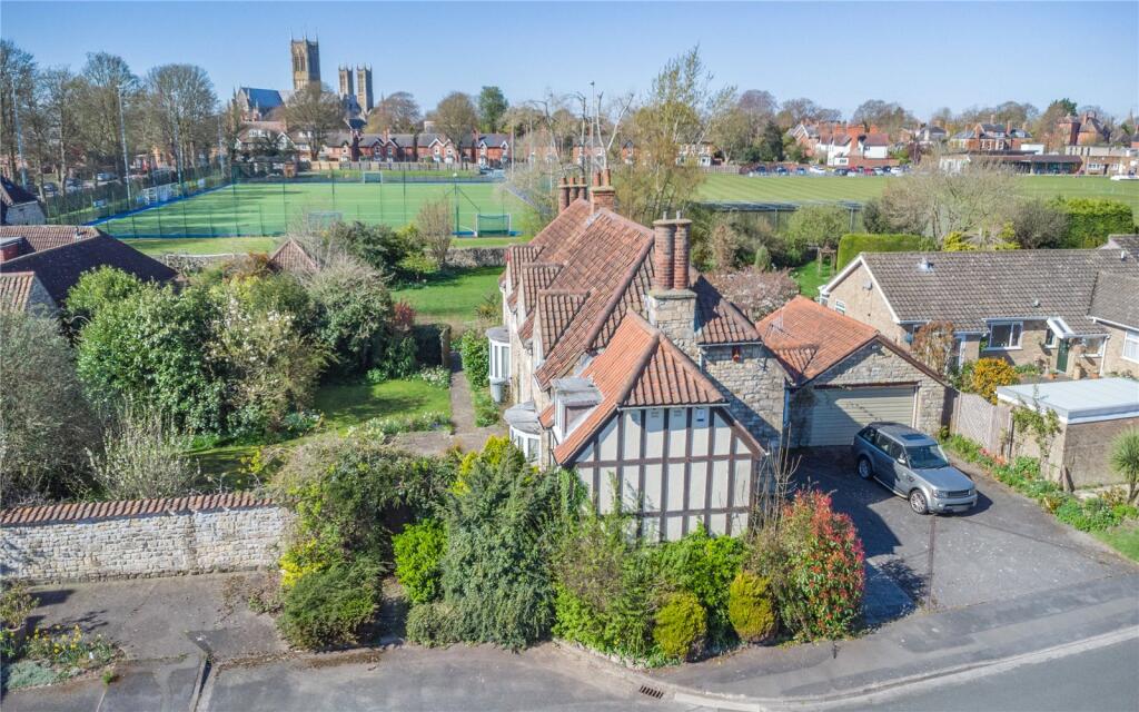 Main image of property: St. Giles Mede, Auden Close, Lincoln, Lincolnshire, LN2