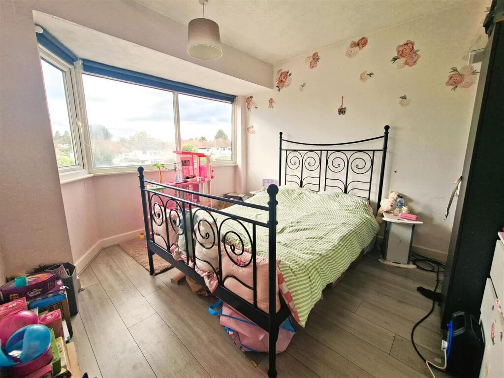 House in Birmingham, Lyndon Green - More