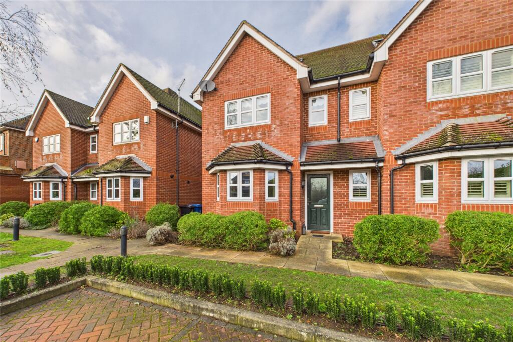Main image of property: Longwood Mews, Maidenhead, Berkshire, SL6