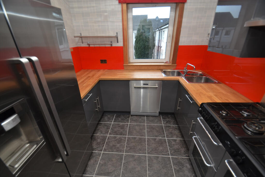 Fieldhead Drive, Eastwood, Glasgow, G43 1HX photo 4