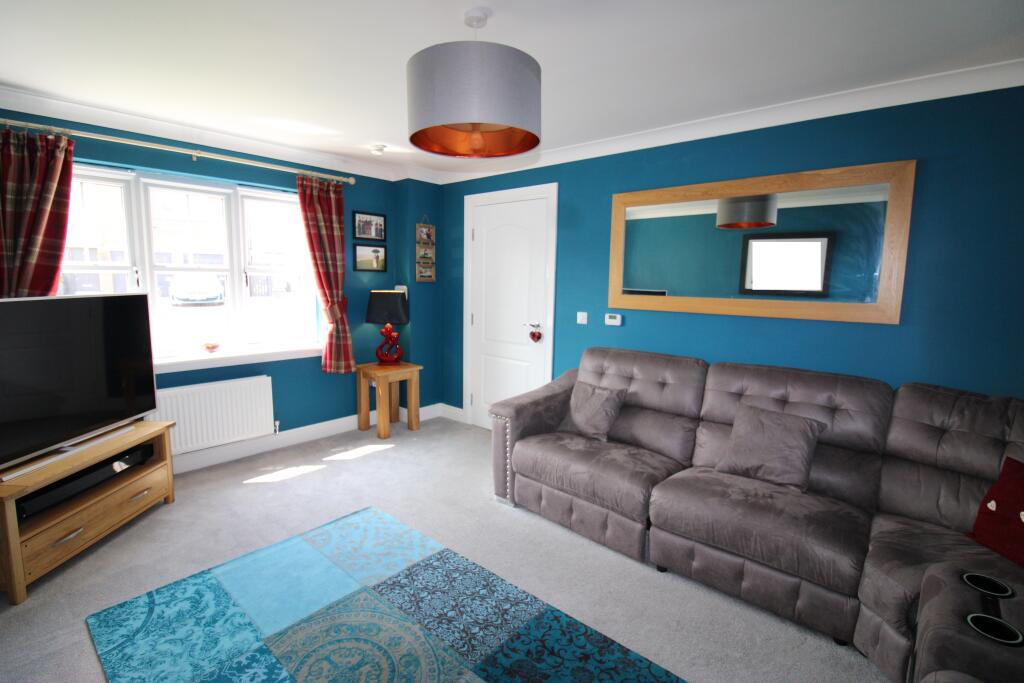 House in Bridge of Weir, Ranfurly, Renfrewshire - View 4