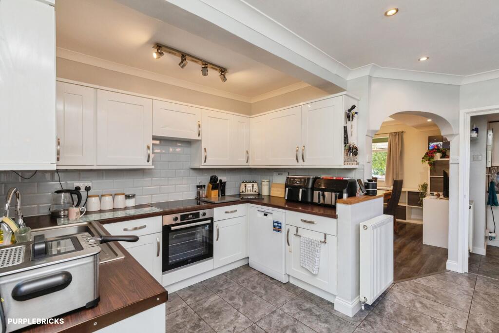 Osborne Road, Trowbridge, BA14 photo 4