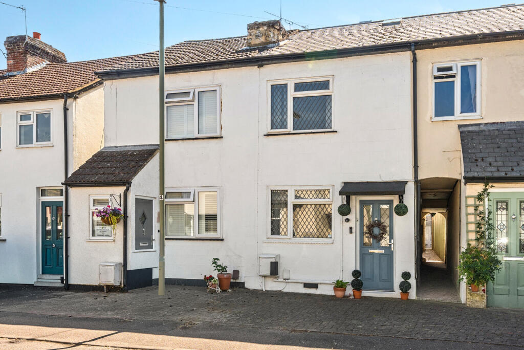 Main image of property: Alexandra Road, Addlestone, KT15
