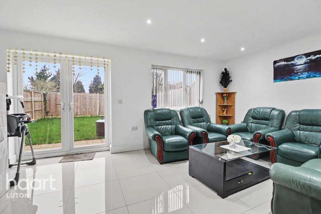 Wingate Road, Luton photo 3