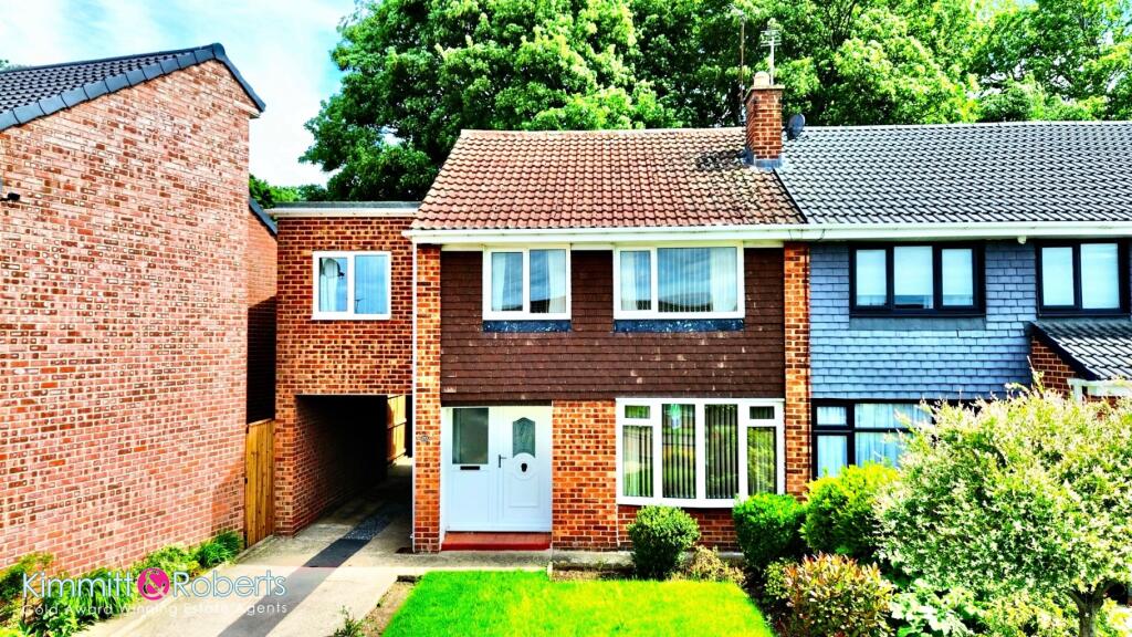 Willow Road, Houghton le Spring, Tyne and Wear, DH4 5QF photo 2