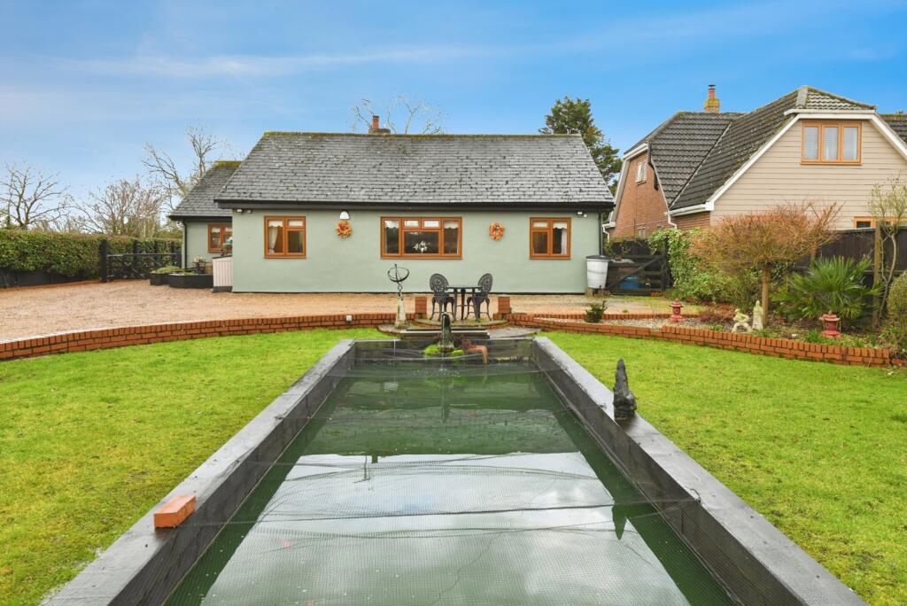 Main image of property: Mayland Close, Mayland, Chelmsford, Essex, CM3