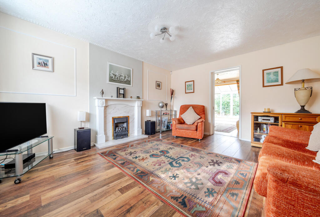 Field View Drive, Downend, Bristol, BS16 photo 2