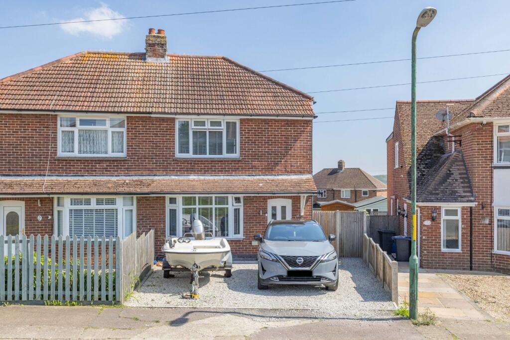 Main image of property: Deansway Avenue, Sturry, Canterbury, Kent, CT2