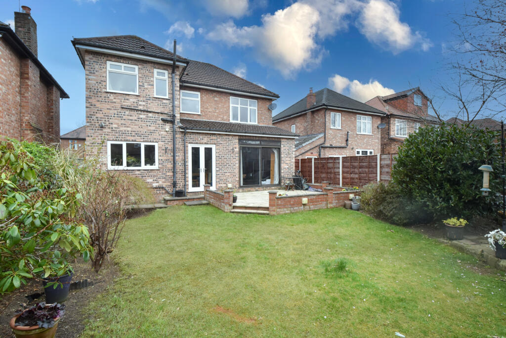 Wroxham Avenue, Davyhulme, M41 photo 4