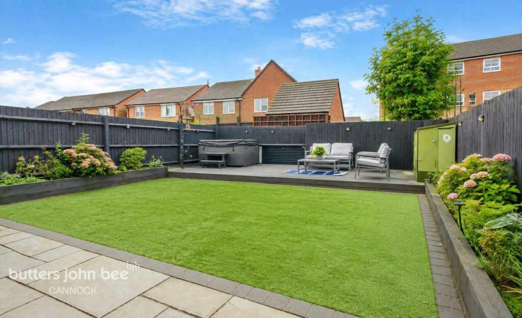 House in Lichfield, Chase Terrace, Burntwood - View 5