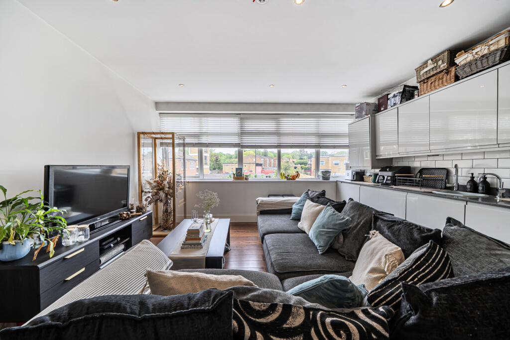 Rotary House, Breakspear Road, Ruislip – pohled 2