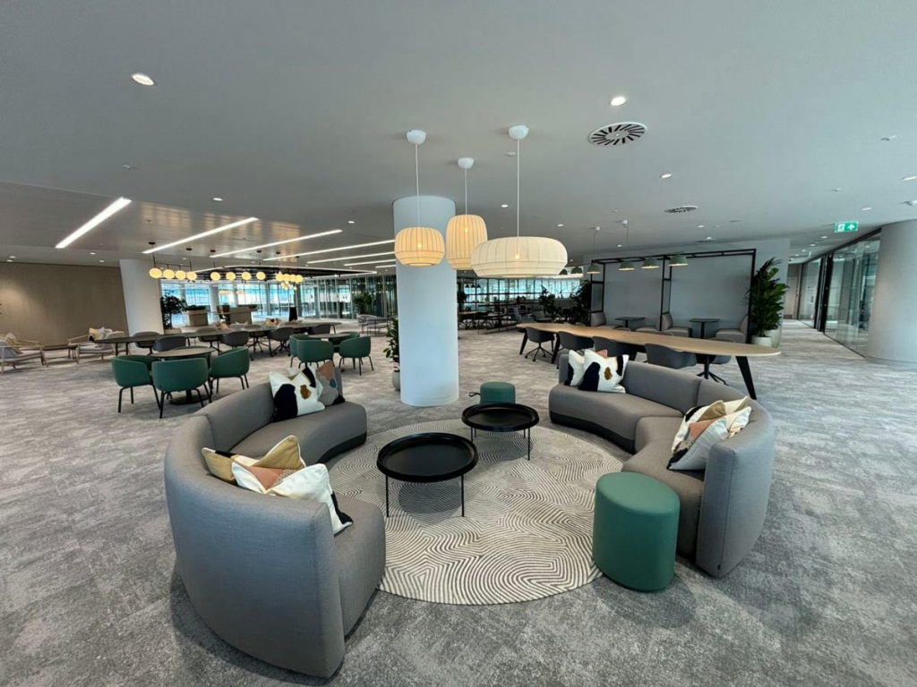 Level 9 show suite - client lounge