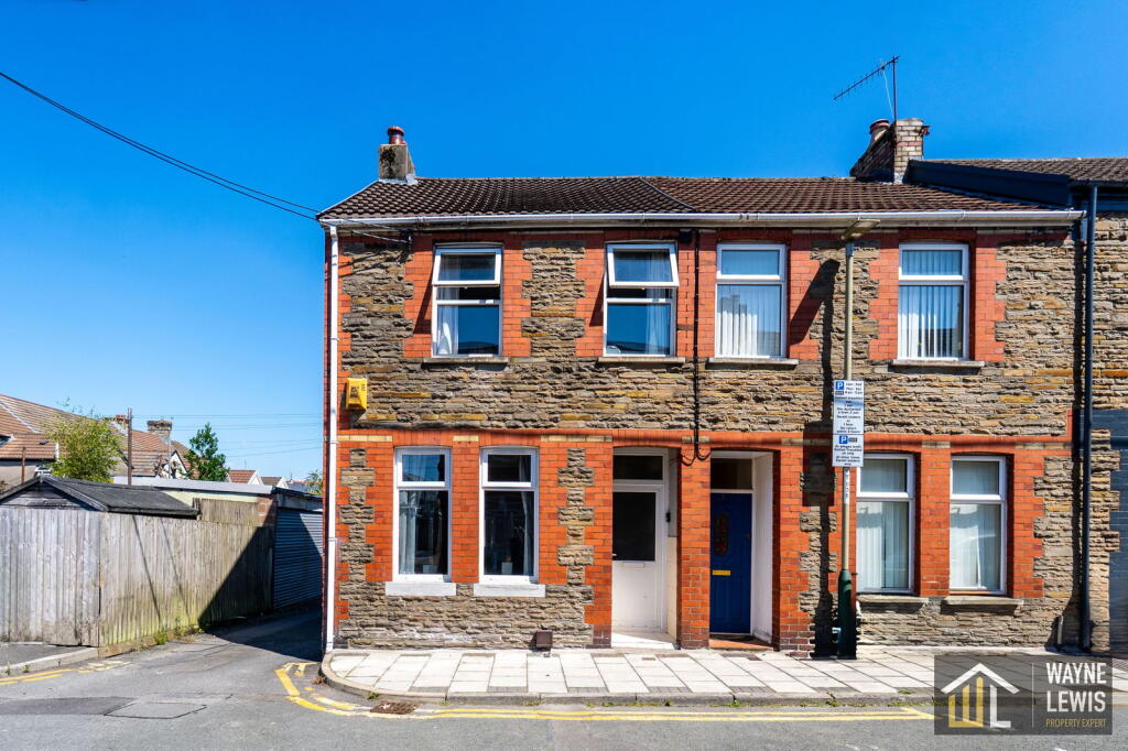 3-bed terraced on Salop Street, Caerphilly, CF83 1FX, £220,000
