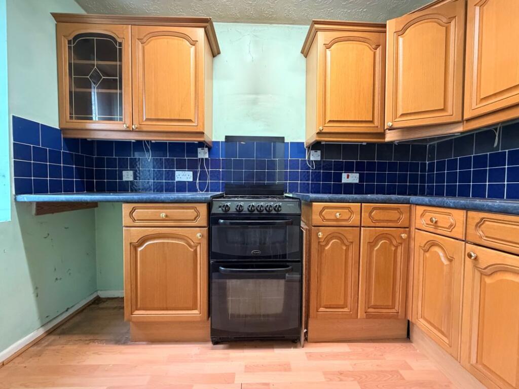 33 Durley Crescent, Totton, Southampton, Hampshire, SO40 7QA photo 2